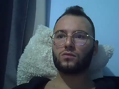 Snapshot of piazaocwb23 chatting on 04-28-26, 02:49 piazaocwb23 online show from 04-28-26, 02:49