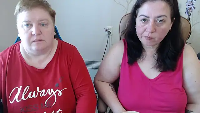 Snapshot of Lindy-Jeanie chatting on 05-03-26, 07:58 Lindy-Jeanie online show from 05-03-26, 07:58
