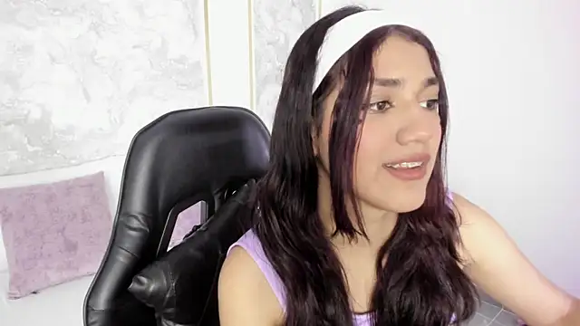 cristin collins online show from 05-05-26, 03:25