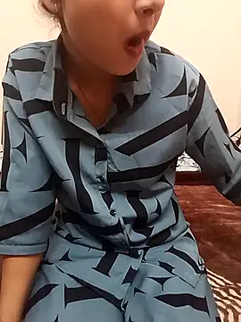 ritika gupta02 online show from 04-18-26, 05:33