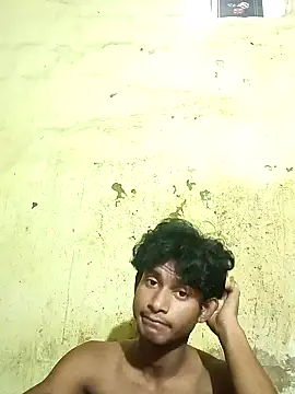 YourTeenBoy21 online show from 05-05-26, 06:32