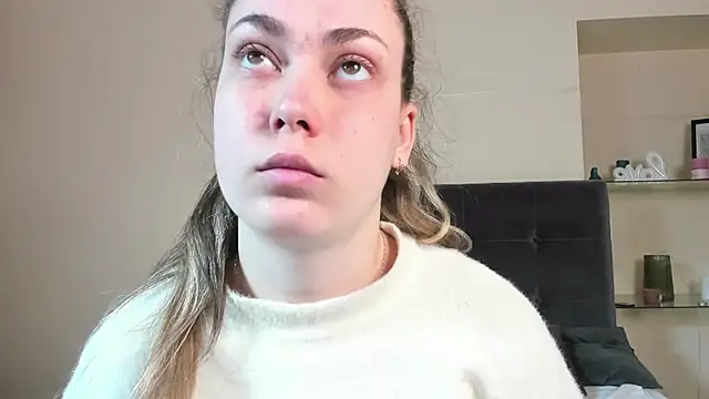 MelanieCuty online show from 04-03-26, 05:38