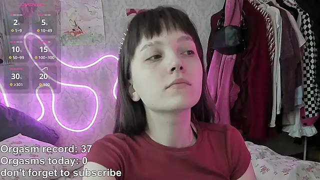 RileyNymph online show from 04-30-26, 04:08