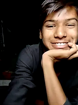 Snapshot of pandey_ji_ka_beta_hu chatting on 04-14-26, 07:58 pandey ji ka beta hu online show from 04-14-26, 07:58