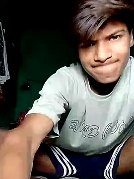 Snapshot of pandey_ji_ka_beta_hu chatting on 04-22-26, 05:03 pandey ji ka beta hu online show from 04-22-26, 05:03
