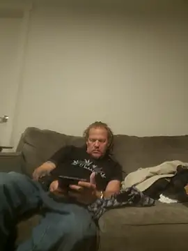 yourMasterisBored online show from 04-21-26, 03:13