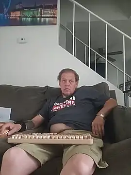 Snapshot of yourMasterisBored chatting on 07-17-26, 02:45 yourMasterisBored online show from 07-17-26, 02:45