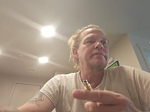 Snapshot of yourMasterisBored chatting on 07-30-26, 01:15 yourMasterisBored online show from 07-30-26, 01:15