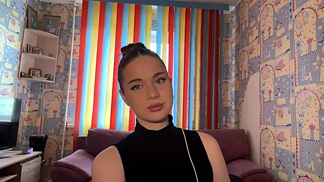 Snapshot of Miss_Blessnyth chatting on 05-27-26, 06:10 Miss Blessnyth online show from 05-27-26, 06:10