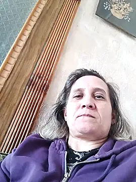 KatieLove133 online show from 05-15-26, 02:57