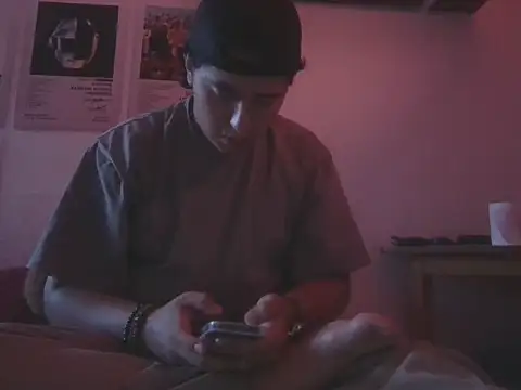 Snapshot of amartinezszz chatting on 05-19-26, 12:49 amartinezszz online show from 05-19-26, 12:49