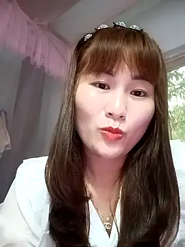 Lucxy-ki6 online show from 04-23-26, 01:07