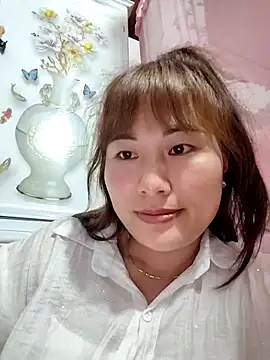 Lucxy-ki6 online show from 04-29-26, 08:18