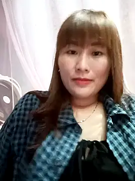 Snapshot of Lucxy-ki6 chatting on 05-01-26, 12:43 Lucxy-ki6 online show from 05-01-26, 12:43