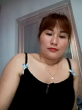 Snapshot of Lucxy-ki6 chatting on 05-06-26, 01:05 Lucxy-ki6 online show from 05-06-26, 01:05