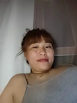 Snapshot of Lucxy-ki6 chatting on 05-18-26, 04:13 Lucxy-ki6 online show from 05-18-26, 04:13