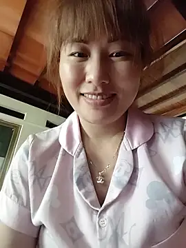 Snapshot of Lucxy-ki6 chatting on 05-25-26, 03:56 Lucxy-ki6 online show from 05-25-26, 03:56