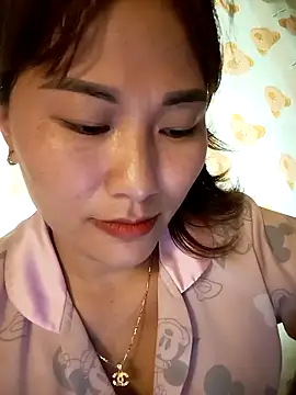 Snapshot of Lucxy-ki6 chatting on 05-28-26, 12:08 Lucxy-ki6 online show from 05-28-26, 12:08
