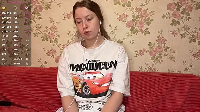 EleneShedden online show from 04-26-26, 07:28
