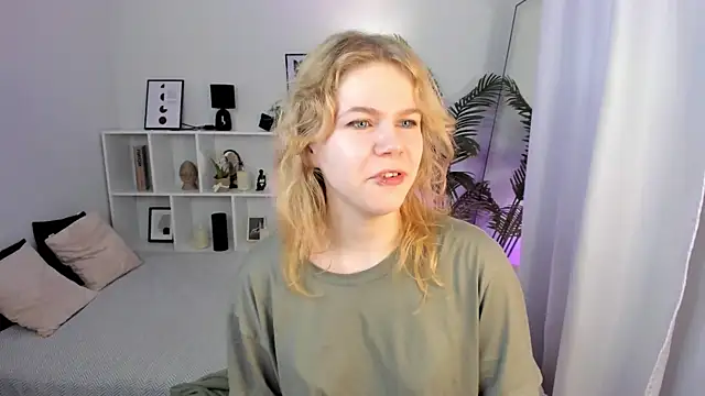 ElizabethVane online show from 05-19-26, 05:14