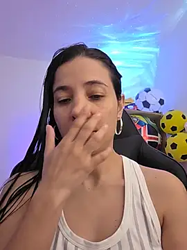 Snapshot of miaeyex chatting on 07-09-26, 01:48 miaeyex online show from 07-09-26, 01:48