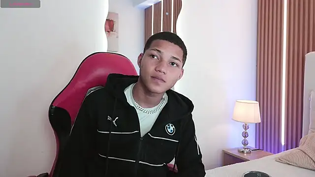 Snapshot of Kelvin_Josue chatting on 05-03-26, 08:59 Kelvin Josue online show from 05-03-26, 08:59