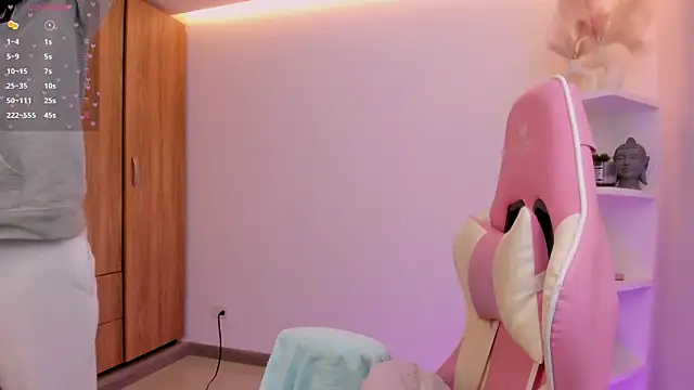KittyFeet1 online show from 06-11-26, 04:21