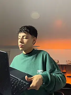 SebastianReed  online show from 04-23-26, 04:46