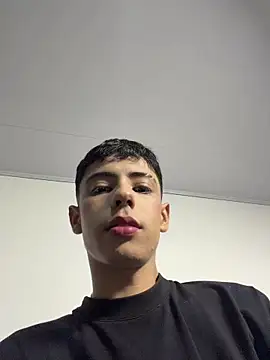 SebastianReed  online show from 05-18-26, 03:57