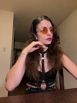 Snapshot of conejita000 chatting on 03-26-26, 02:06 conejita000 online show from 03-26-26, 02:06