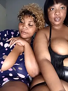 BeverlyQueen15 online show from 03-30-26, 08:32