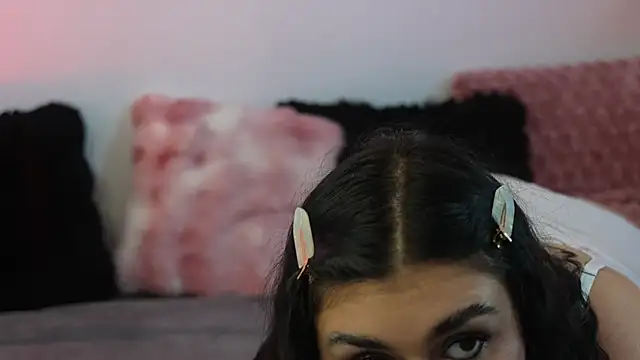 Snapshot of ItsKendra chatting on 06-14-26, 01:57 ItsKendra online show from 06-14-26, 01:57