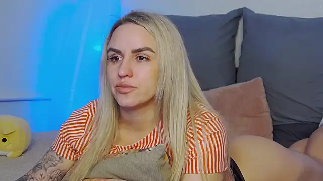 sexy fuzzy socks online show from 04-12-26, 05:23