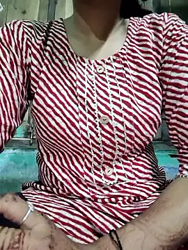 model seela online show from 05-03-26, 10:10