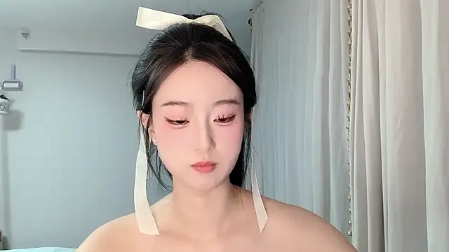 1X-yiyi online show from 04-15-26, 12:34