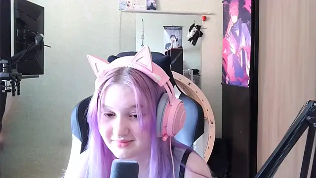 Snapshot of AlleneLambertus chatting on 03-29-26, 07:08 AlleneLambertus online show from 03-29-26, 07:08