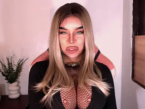 Zandralopez online show from 05-27-26, 07:11