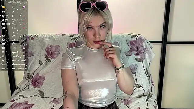 NerissaDeloria online show from 03-20-26, 03:22