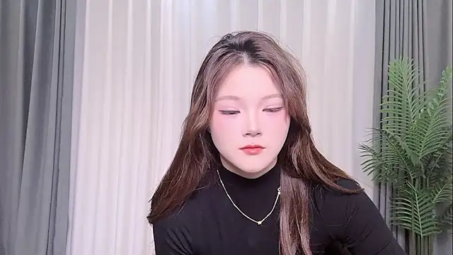 QQ-XINGHE online show from 03-18-26, 12:52