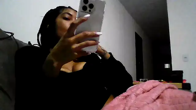 Nix3erika online show from 05-26-26, 01:12