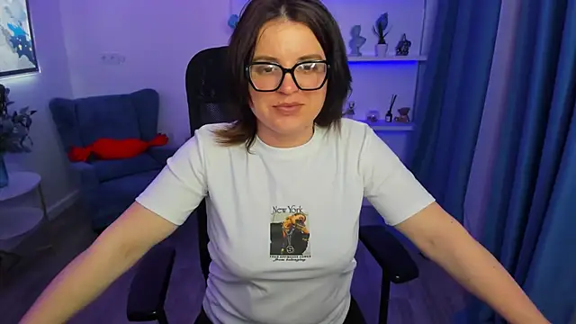 AmeliaDateri online show from 04-01-26, 07:11