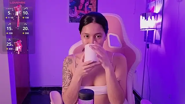 Oliviasims online show from 04-02-26, 01:25