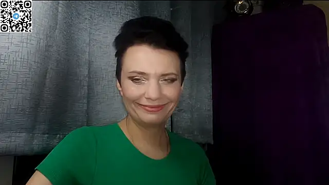 Snapshot of HotMamaQueen234 chatting on 05-06-26, 08:25 HotMamaQueen234 online show from 05-06-26, 08:25