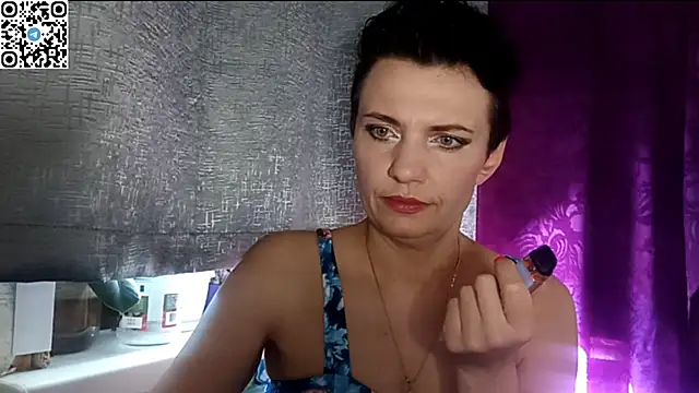 Snapshot of HotMamaQueen234 chatting on 05-08-26, 01:27 HotMamaQueen234 online show from 05-08-26, 01:27