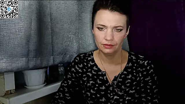 Snapshot of HotMamaQueen234 chatting on 05-14-26, 09:10 HotMamaQueen234 online show from 05-14-26, 09:10
