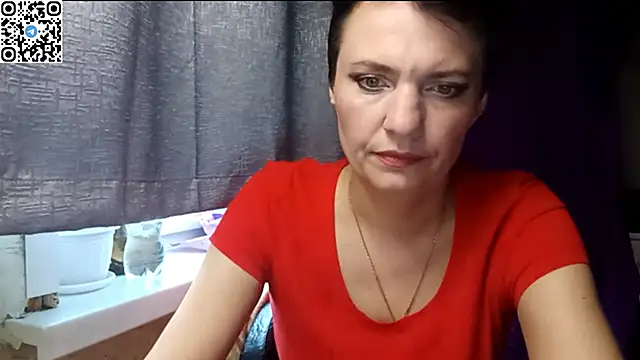 Snapshot of HotMamaQueen234 chatting on 05-15-26, 02:46 HotMamaQueen234 online show from 05-15-26, 02:46