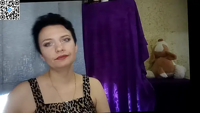 Snapshot of HotMamaQueen234 chatting on 06-15-26, 07:32 HotMamaQueen234 online show from 06-15-26, 07:32