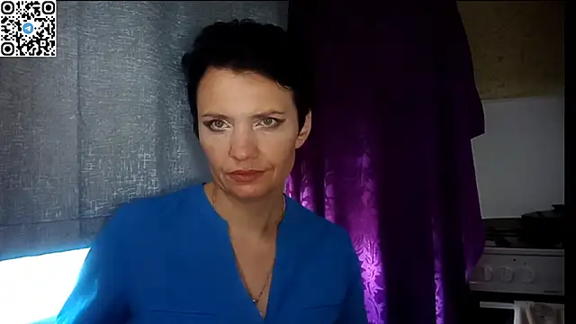 Snapshot of HotMamaQueen234 chatting on 06-16-26, 12:08 HotMamaQueen234 online show from 06-16-26, 12:08