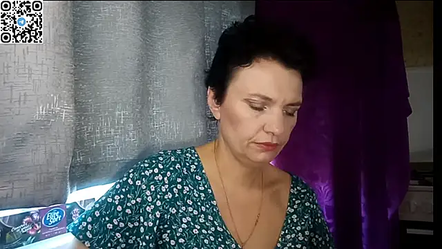 HotMamaQueen234 online show from 06-25-26, 11:48