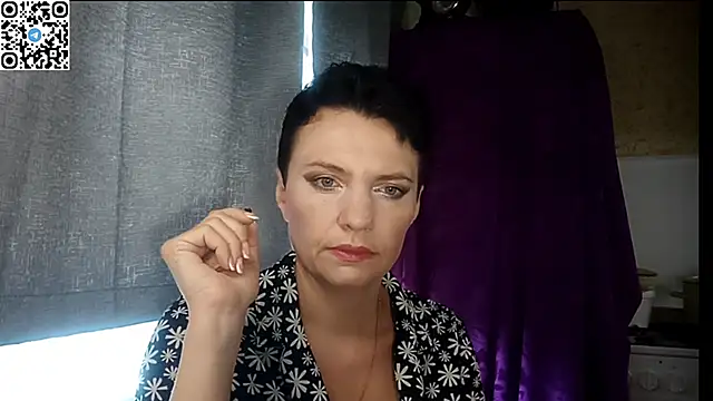 HotMamaQueen234 online show from 06-27-26, 07:35